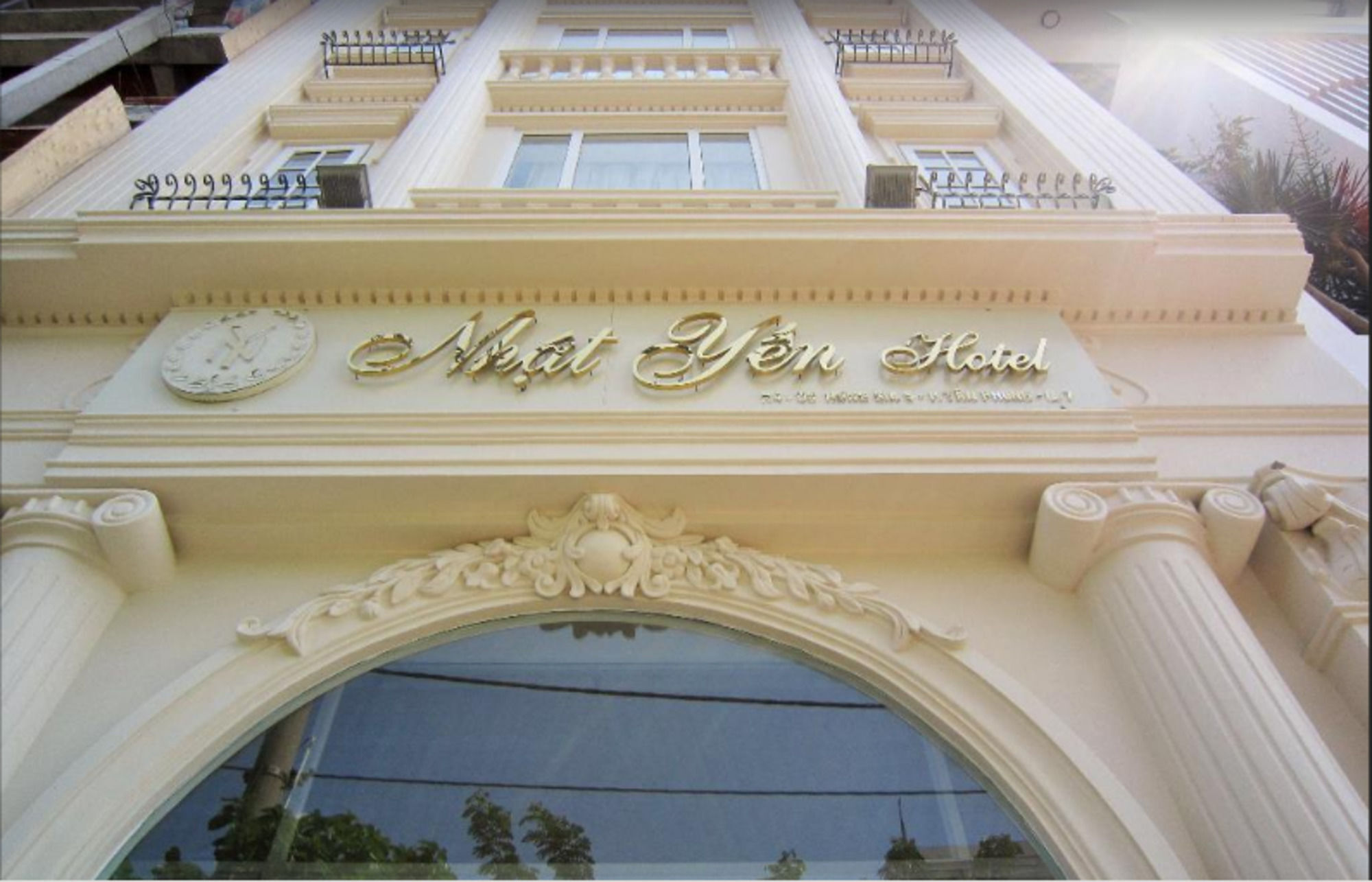 Saigon By Night Nhat Yen Hotel 2*